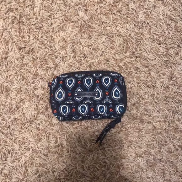 !!VERA BRADLEY BUNDLE!! *needs to go* - Picture 3 of 6